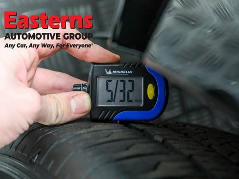 Used 2024 Nissan Ariya FWD image 28