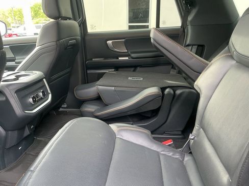 Used 2025 Ford Expedition Tremor image 15