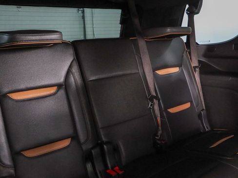 Used 2024 GMC Yukon AT4 AWD/4WD image 33