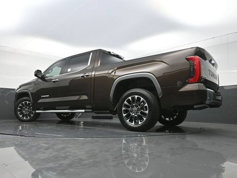 Used 2023 Toyota Tundra Limited w/ Power Package AWD/4WD image 32