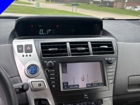 Used 2012 Toyota Prius V Five FWD image 23