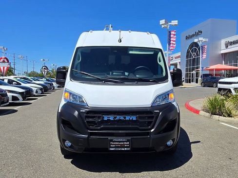 Used 2025 RAM ProMaster 2500 w/ Convenience Group FWD image 2
