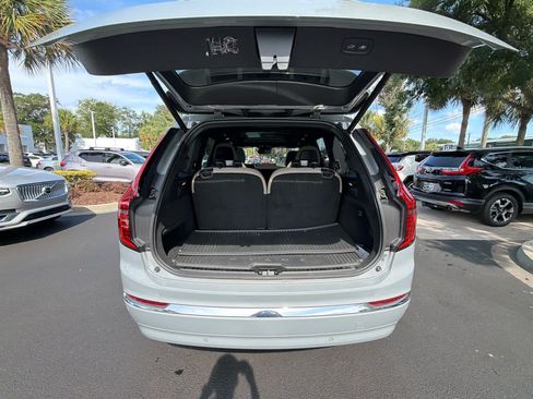 Used 2025 Volvo XC90 B5 Core AWD/4WD image 24