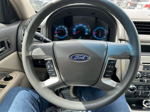 Used 2010 Ford Fusion SE FWD image 15
