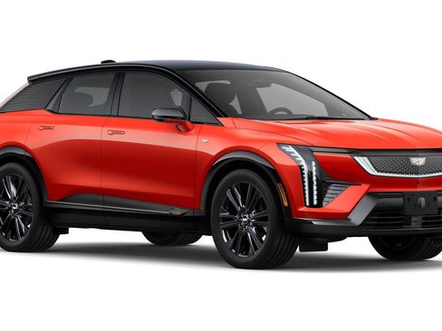 New 2025 Cadillac Optiq Sport 2 w/ LPO, Floor Liner Package image 42