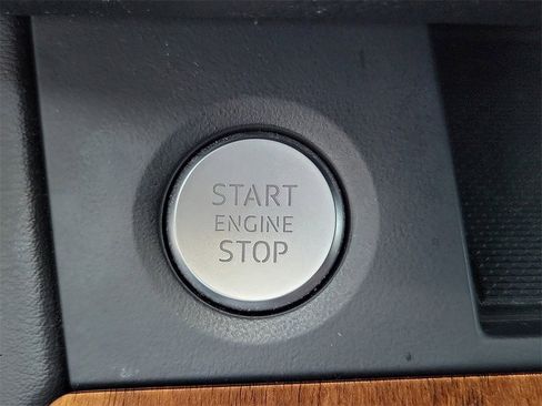 Used 2023 Audi Q5 2.0T Premium Plus image 12