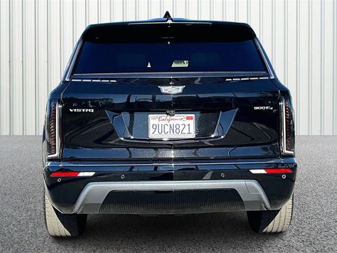 Used 2026 Cadillac Vistiq Sport image 25