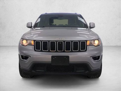 Used 2020 Jeep Grand Cherokee Laredo w/ 18" Wheel & 8.4" Radio Group AWD/4WD image 2