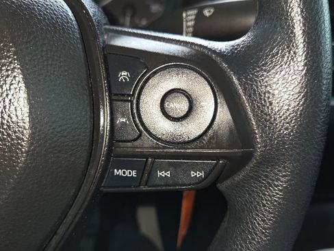 Used 2024 Toyota Corolla LE FWD image 17