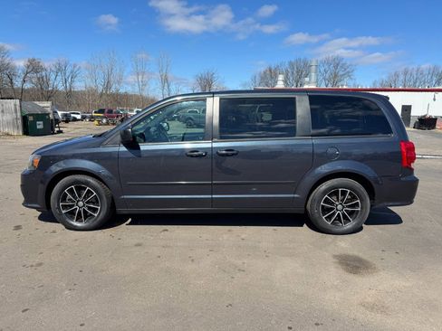 Used 2014 Dodge Grand Caravan SXT w/ Quick Order Package 29G SXT image 2