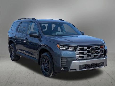 New 2026 Honda Pilot TrailSport image 7