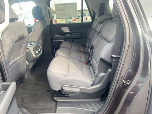 New 2025 Ford Expedition Max Active image 27