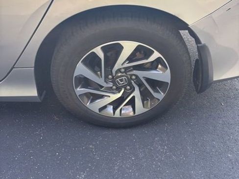 Used 2016 Honda Civic EX image 42