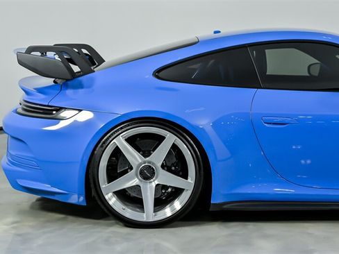 Used 2022 Porsche 911 GT3 RWD image 12