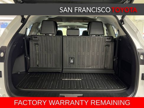 Certified 2025 Toyota Highlander XLE image 42