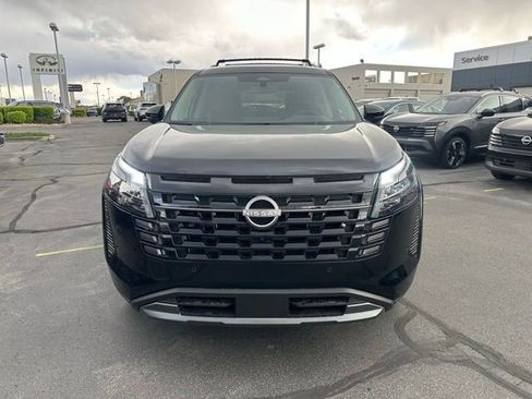 New 2026 Nissan Pathfinder SL w/ SL Premium Package AWD/4WD image 3