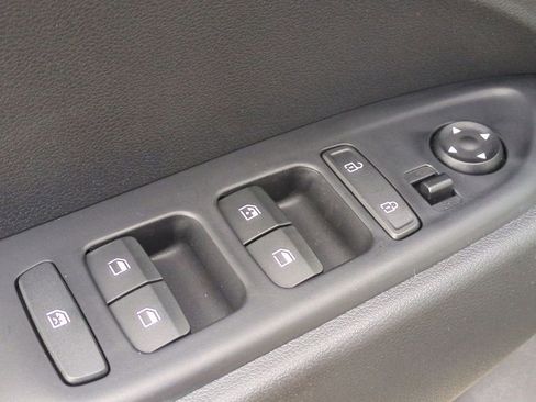 New 2026 Hyundai Venue SEL FWD image 11