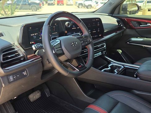Used 2024 Chevrolet Traverse RS w/ LPO, Floor Liner Package FWD image 10
