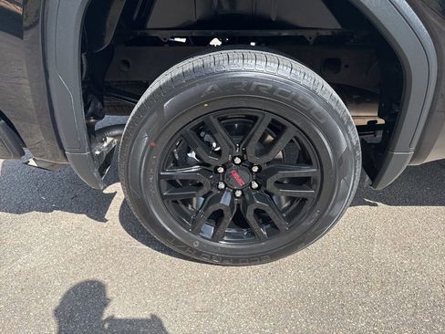 Used 2023 GMC Sierra 1500 Elevation AWD/4WD image 32