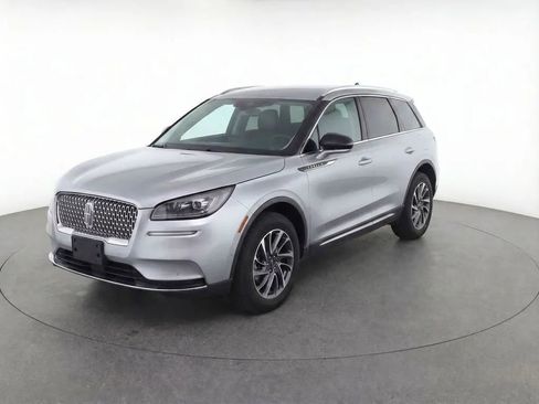 Used 2022 Lincoln Corsair Standard w/ Equipment Group 101A image 2