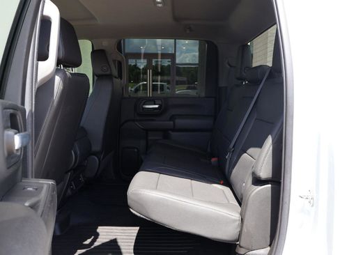 Used 2021 GMC Sierra 3500 4x4 Crew Cab w/ Gooseneck/5TH Wheel Package image 10
