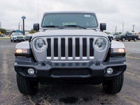 Used 2021 Jeep Wrangler Unlimited Sahara image 11
