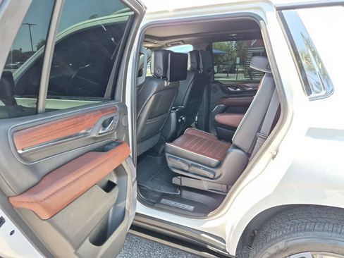 Used 2023 GMC Yukon Denali Ultimate image 14