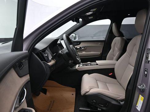 New 2026 Volvo XC90 B6 Ultra w/ Protection Package Premier AWD/4WD image 11