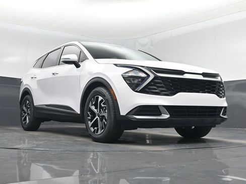 Certified 2023 Kia Sportage EX image 49