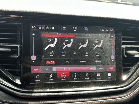 Used 2022 Dodge Durango R/T w/ Blacktop Package AWD/4WD image 26