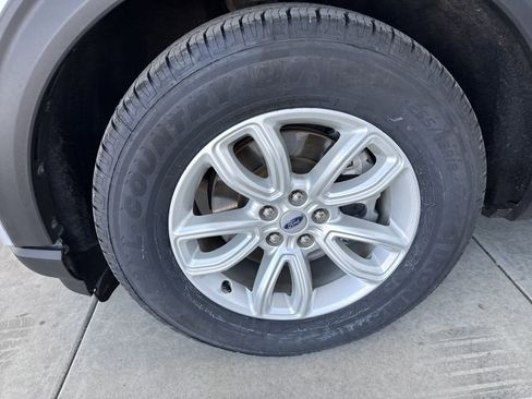 Used 2021 Ford Explorer 2WD image 7
