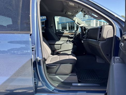 Used 2024 GMC Sierra 1500 Elevation image 32