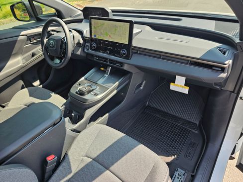 Used 2026 Toyota bZ AWD/4WD image 11