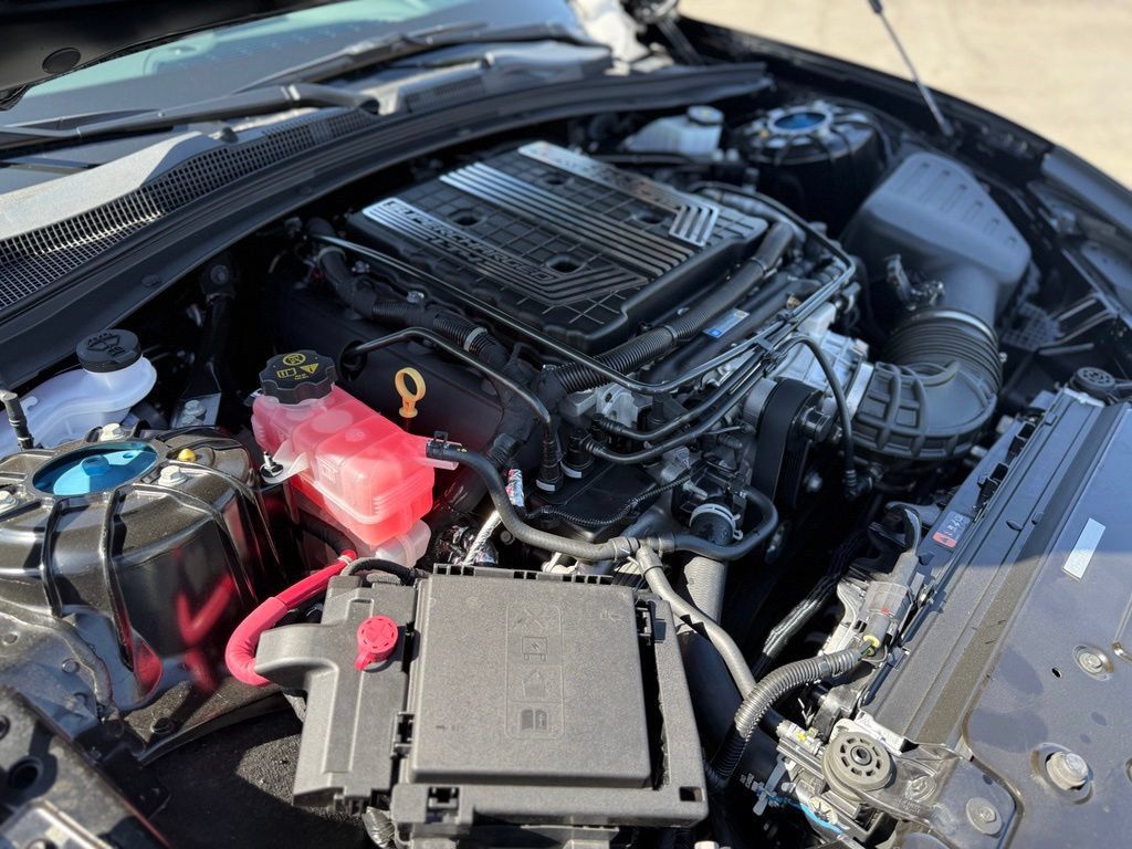 Used 2020 Chevrolet Camaro ZL1 RWD image 27