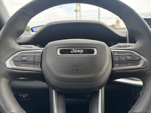 Used 2025 Jeep Compass Limited AWD/4WD image 29