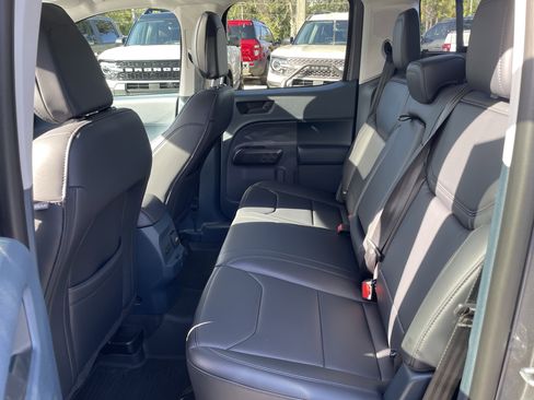 New 2025 Ford Maverick Lariat w/ Black Appearance Package image 32