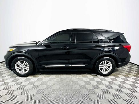 Used 2022 Ford Explorer XLT image 4