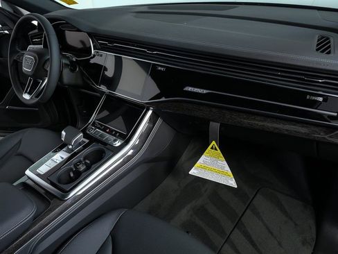 New 2026 Audi Q8 Premium Plus image 23