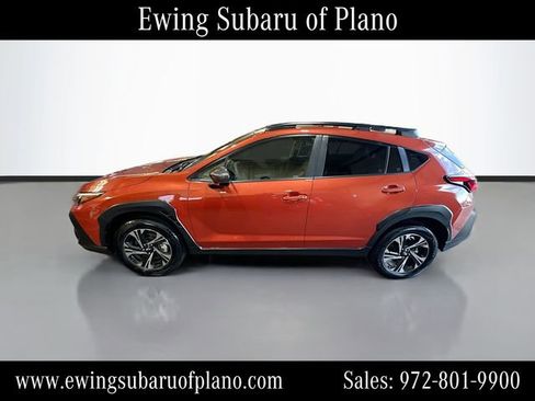 Used 2024 Subaru Crosstrek 2.0i Premium w/ Crosstrek Mirror Package AWD/4WD image 4