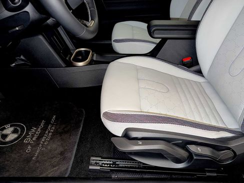 Certified 2025 MINI Cooper S image 10