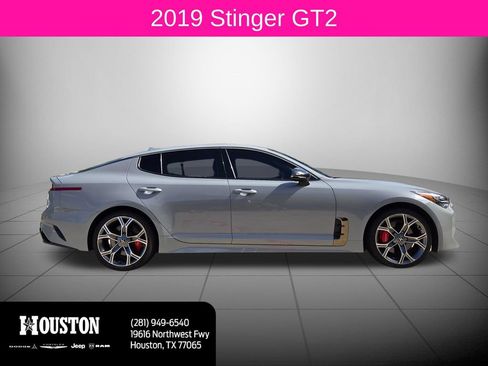 Used 2019 Kia Stinger GT2 image 2