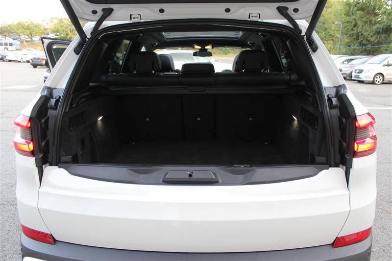 Used 2023 BMW X5 xDrive40i w/ Premium Package AWD/4WD image 29