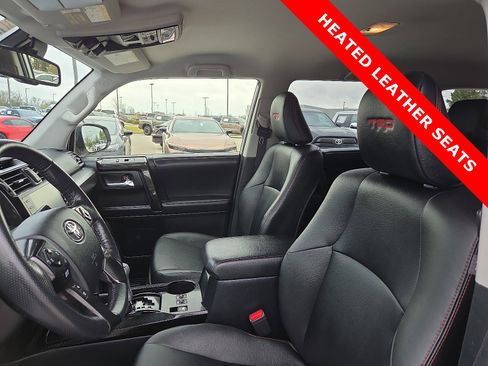 Used 2024 Toyota 4Runner TRD Off-Road Premium AWD/4WD image 13