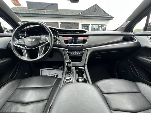 Certified 2025 Cadillac XT5 Premium Luxury AWD/4WD image 26