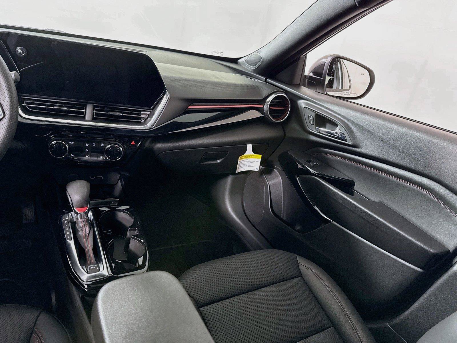 New 2026 Chevrolet Trax RS w/ Sunroof Package FWD image 16
