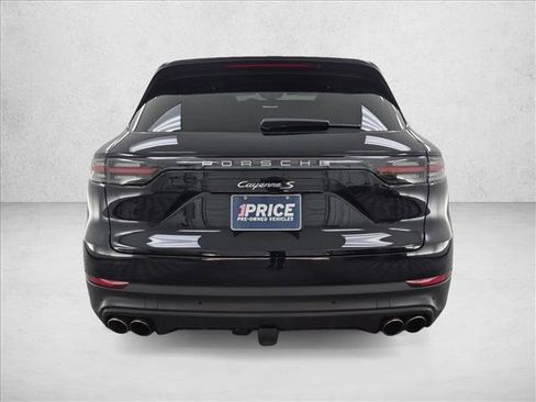 Used 2022 Porsche Cayenne S AWD/4WD image 7