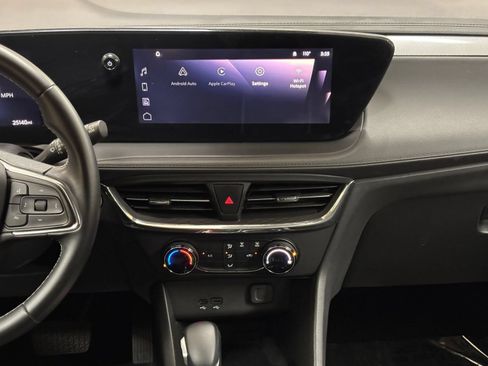 Used 2025 Buick Encore GX Preferred FWD image 17