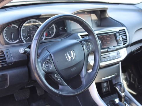 Used 2015 Honda Accord EX-L image 17