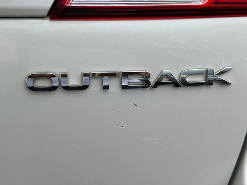 Used 2011 Subaru Outback 2.5i Premium w/ All-Weather Pkg AWD/4WD image 54