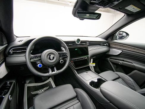 New 2025 Maserati Grecale GT AWD/4WD image 14